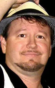 Фотография актёра Сонни Стрейт