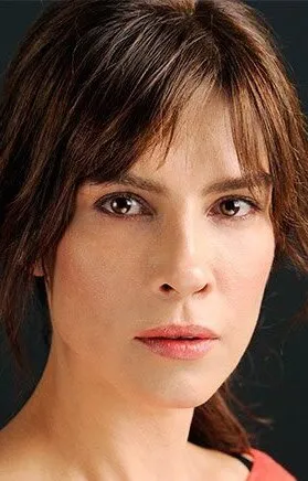 Фотография актёра Тюлай Гюнал