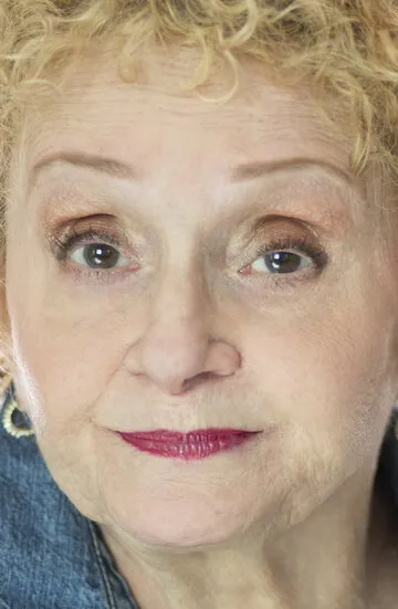 Фотография актёра Сондра Джеймс