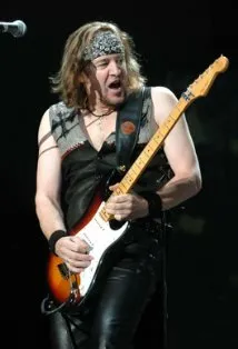 Фотография актёра Адриан Смит