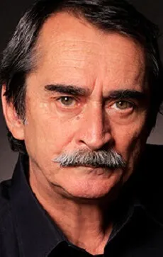 Фотография актёра Мутлу Гюней