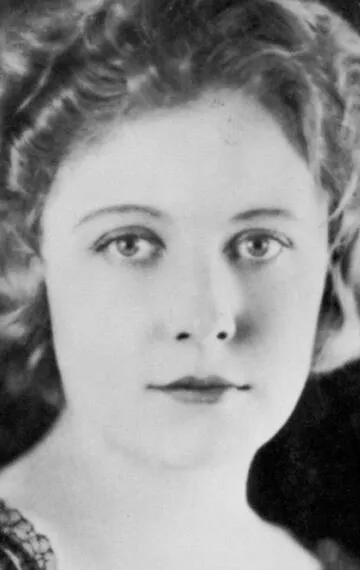 Фотография актёра Эдна Первиэнс