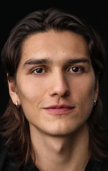 Фотография актёра Асивак Кустачин