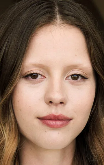 Фотография актёра Миа Гот