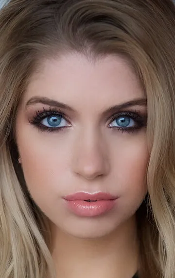 Фотография актёра Александрия ДеБерри