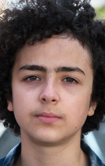 Фотография актёра Элиша Хениг