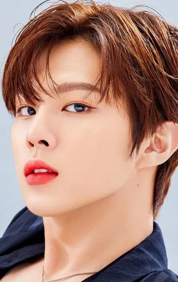 Фотография актёра Ким У-сок