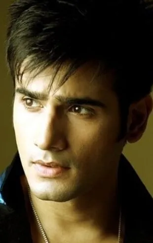 Фотография актёра Каран Такер