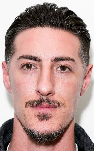 Фотография актёра Эрик Бальфур