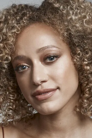 Фотография актёра Сидни Коул Александр