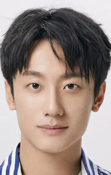 Фотография актёра Ян Кайчэн