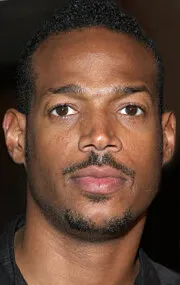 Фотография актёра Марлон Уайанс