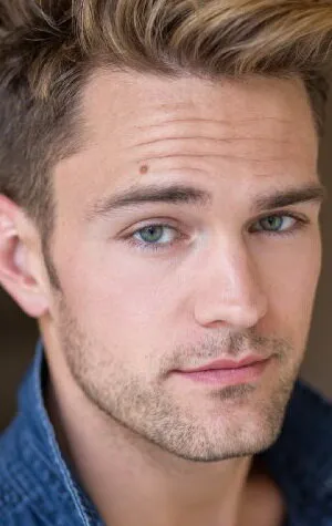 Фотография актёра Колтон Литтл