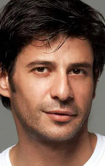 Фотография актёра Алексис Георгулис