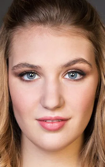 Фотография актёра Софи Нелисс