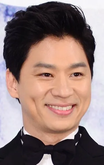 Фотография актёра Чон Сан-хун