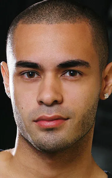 Фотография актёра Гэбриел Чаварриа