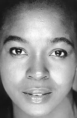 Фотография актёра Надин Маршалл