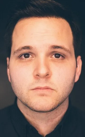 Фотография актёра Дерек Дельгаудио