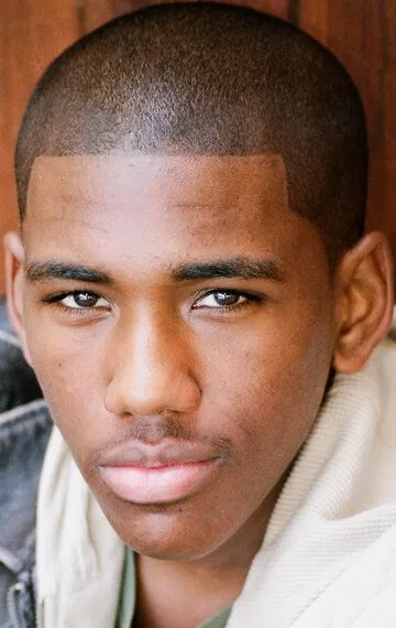 Фотография актёра Брэндон Майкал Смит