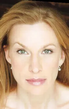 Фотография актёра Люсия Струс